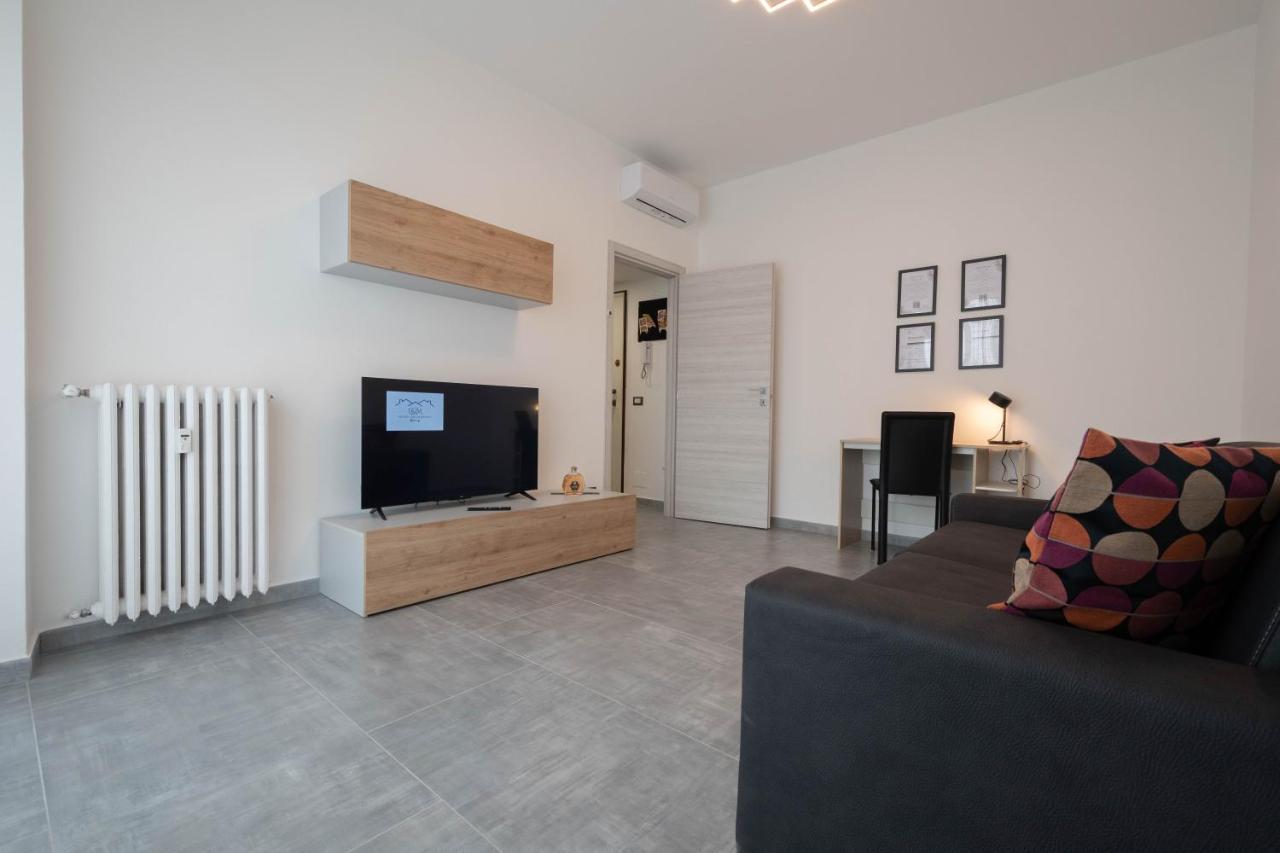 Apartment L&M, Rhomilanofiera Bollate Exteriör bild